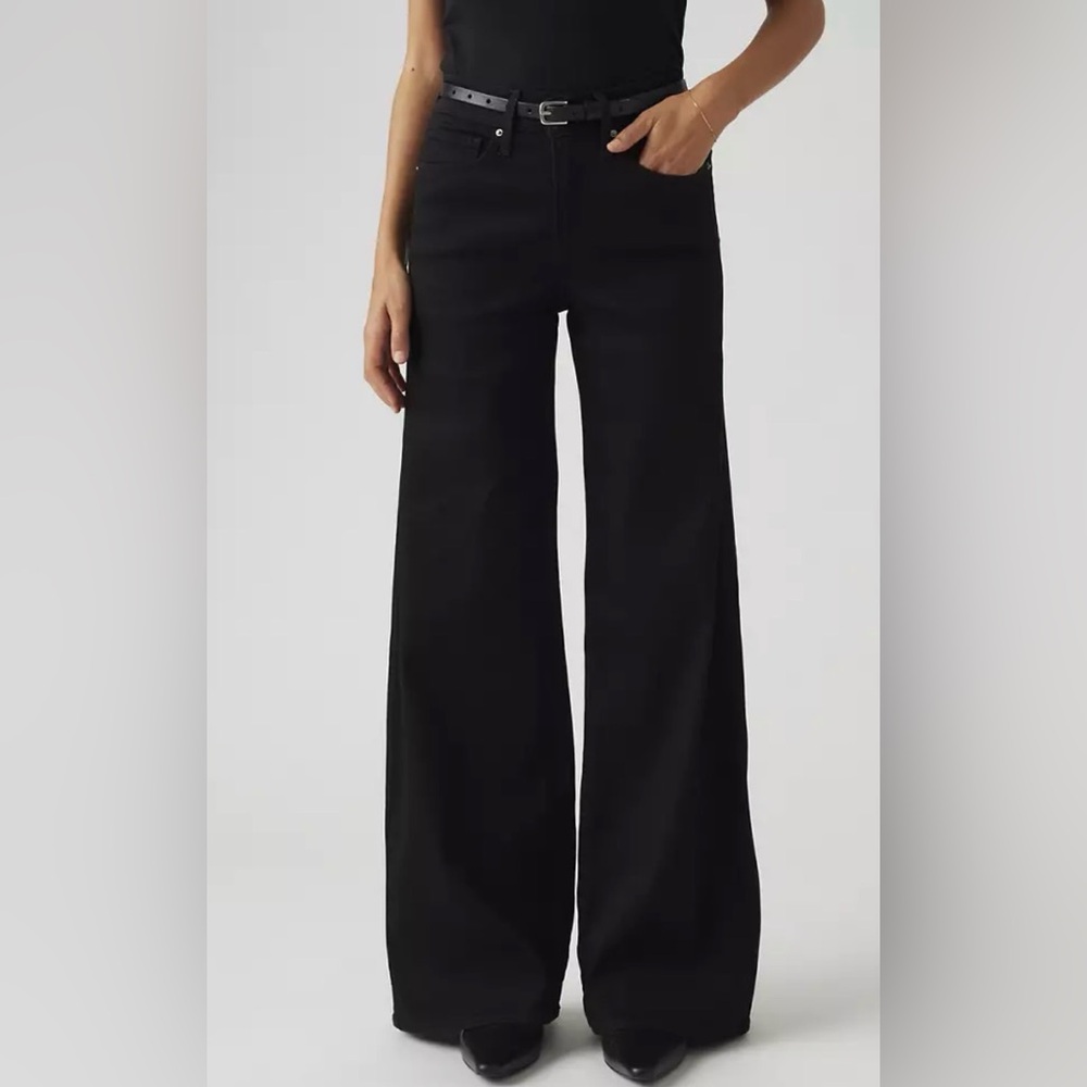 Levi’s 318 shaping wide leg Jean